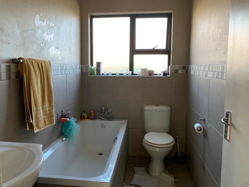 3 Bedroom Property for Sale in Pinehaven Free State
